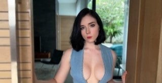 Hồ bơi thể thao dành cho những người nện  nhau làm bà giúp việc không kìm chế nổi