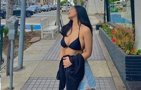 Lộ video em gái Ly Ly xinh gái thủ dâm Chịch bắn nước cực sung